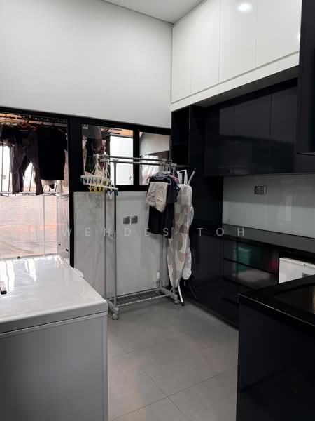 Frankel Estate, Bowmount Gardens, 5 Bedrooms, 3,950 sqft, Terraced House For Sale, by Wendes Toh, 500105585 - Interior - PropertyGuru.com.sg