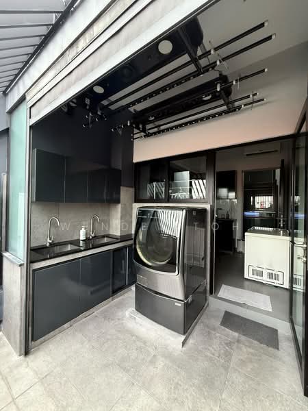 Frankel Estate, Bowmount Gardens, 5 Bedrooms, 3,950 sqft, Terraced House For Sale, by Wendes Toh, 500105585 - Exterior - PropertyGuru.com.sg