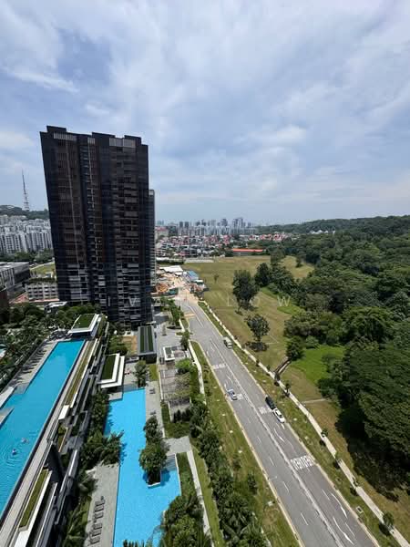 Midwood, 8 Hillview Rise, 4 Bedrooms, 1,249 sqft, Condominium For Sale, by Ivan Low, 500105588 - PropertyGuru.com.sg