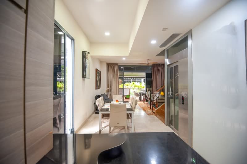 Belgravia Villas, 288 Ang Mo Kio Avenue 5, 5 Bedrooms, 3,702 sqft, Cluster House For Sale, by Zane Soo 苏昱能, 500105592 - Living Room - PropertyGuru.com.sg