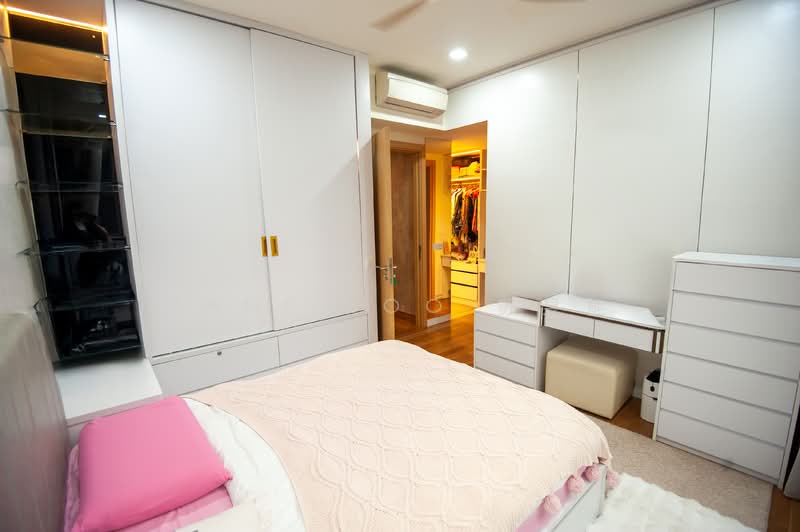 Belgravia Villas, 288 Ang Mo Kio Avenue 5, 5 Bedrooms, 3,702 sqft, Cluster House For Sale, by Zane Soo 苏昱能, 500105592 - Master Bedroom - PropertyGuru.com.sg