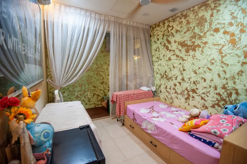 Belgravia Villas, 288 Ang Mo Kio Avenue 5, 5 Bedrooms, 3,702 sqft, Cluster House For Sale, by Zane Soo 苏昱能, 500105592 - Helper Room - PropertyGuru.com.sg