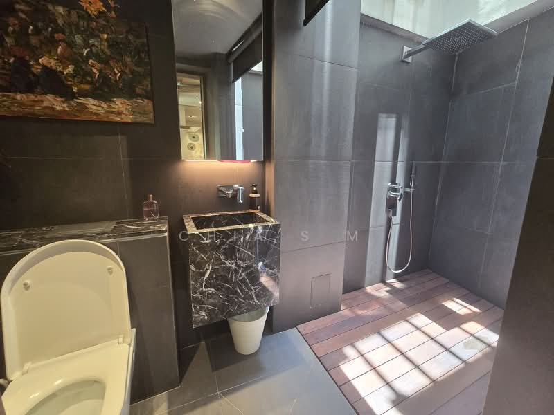 Kim Yam Road Conservation House, Kim Yam Road, 3 Bedrooms, 2,250 sqft, Conservation House For Sale, by Chia S M, 500105609 - Bathroom - PropertyGuru.com.sg