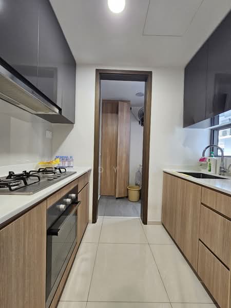 Riverbank at Fernvale, 17 Fernvale Close, 3 Bedrooms, 1,044 sqft, Condominium For Sale, by Mandy Tan, 500105619 - Kitchen - PropertyGuru.com.sg