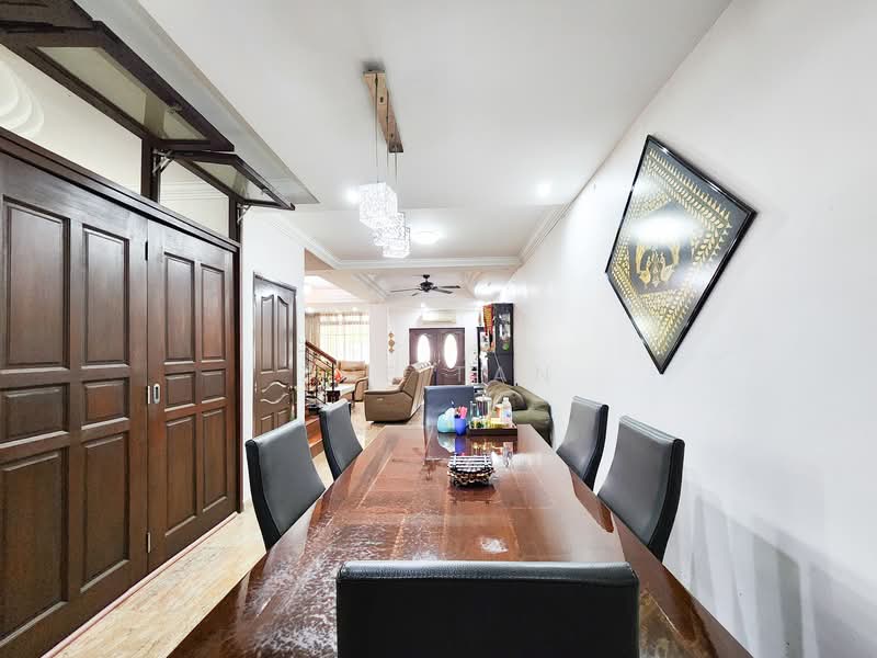 Bunga Rampai Place, , 5 Bedrooms, 2,800 sqft, Terraced House For Sale, by Zoe Tan, 500105623 - Dining Room - PropertyGuru.com.sg
