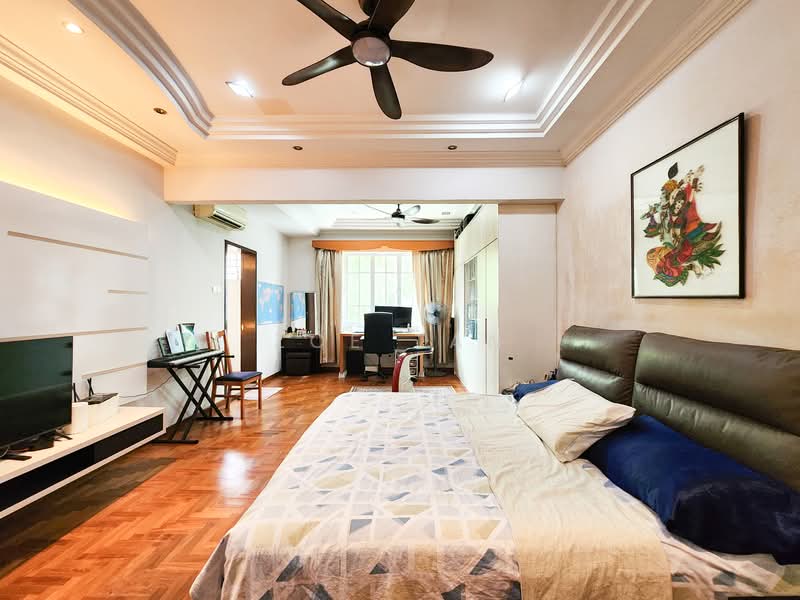 Bunga Rampai Place, , 5 Bedrooms, 2,800 sqft, Terraced House For Sale, by Zoe Tan, 500105623 - Bedroom - PropertyGuru.com.sg
