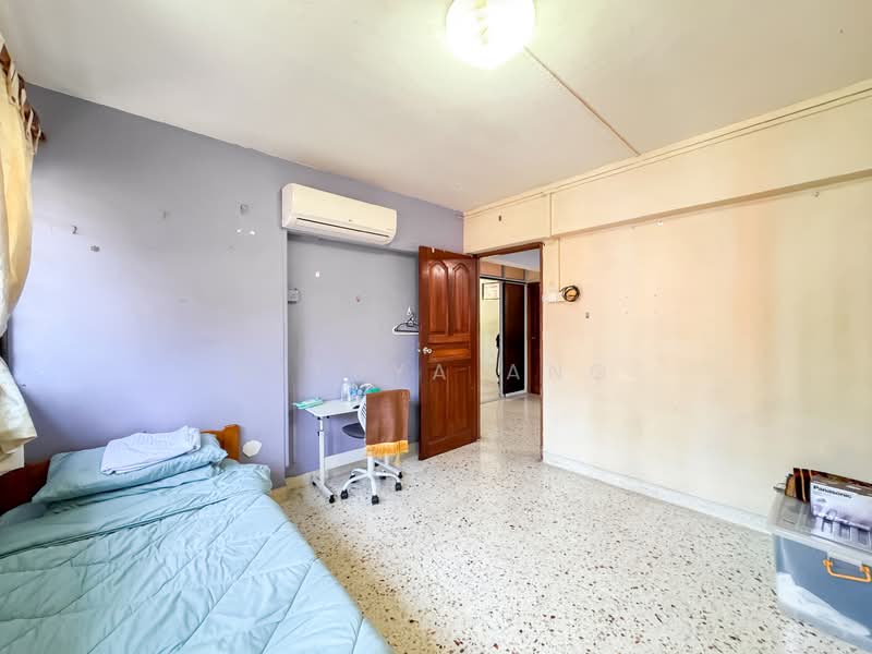 72 Bedok South Avenue 3, 72 Bedok South Avenue 3, 4 Bedrooms, 1,345 sqft, HDB Flat For Sale, by Keesya Ang, 500105638 - Bedroom - PropertyGuru.com.sg