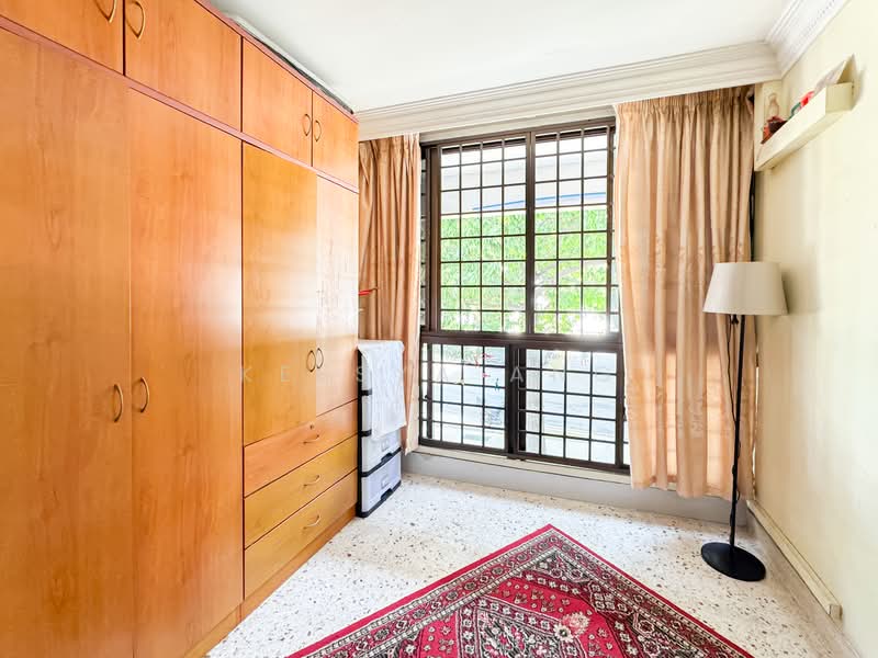 72 Bedok South Avenue 3, 72 Bedok South Avenue 3, 4 Bedrooms, 1,345 sqft, HDB Flat For Sale, by Keesya Ang, 500105638 - Bedroom - PropertyGuru.com.sg