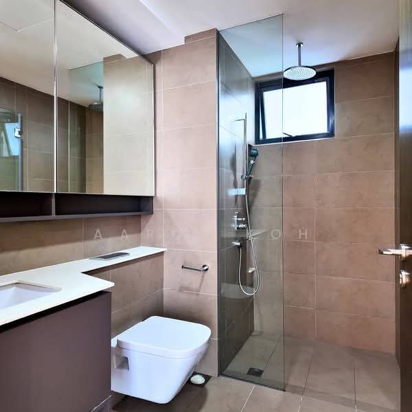 Grandeur Park Residences, 7 Bedok South Avenue 3, 3 Bedrooms, 980 sqft, Condominium For Sale, by Aaron Koh, 500105643 - Bathroom - PropertyGuru.com.sg