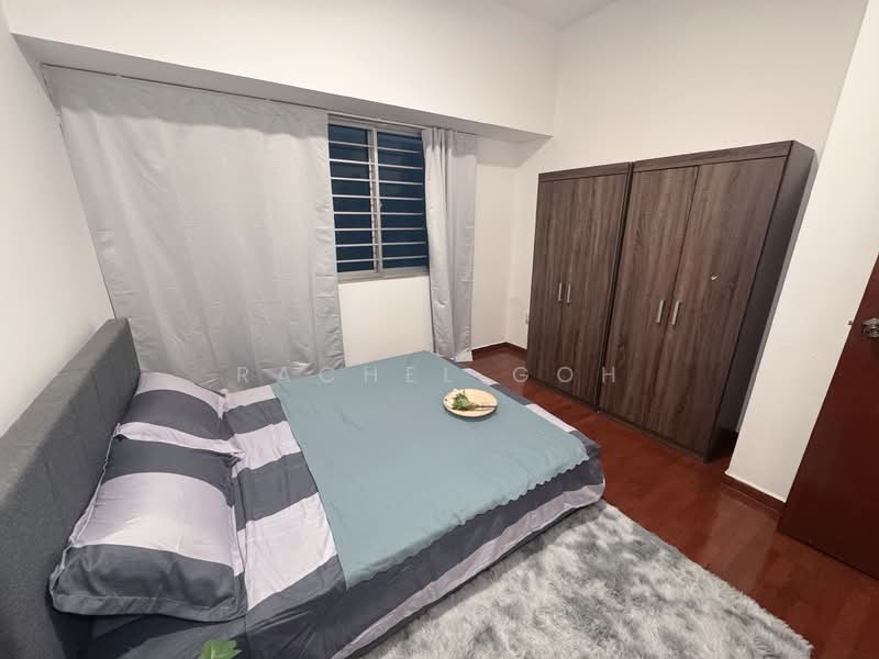 Textile Centre, 200 Jalan Sultan, 5 Bedrooms, 883 sqft, Apartment For Sale, by Rachel Goh, 500105644 - Common Bedroom 2 - PropertyGuru.com.sg