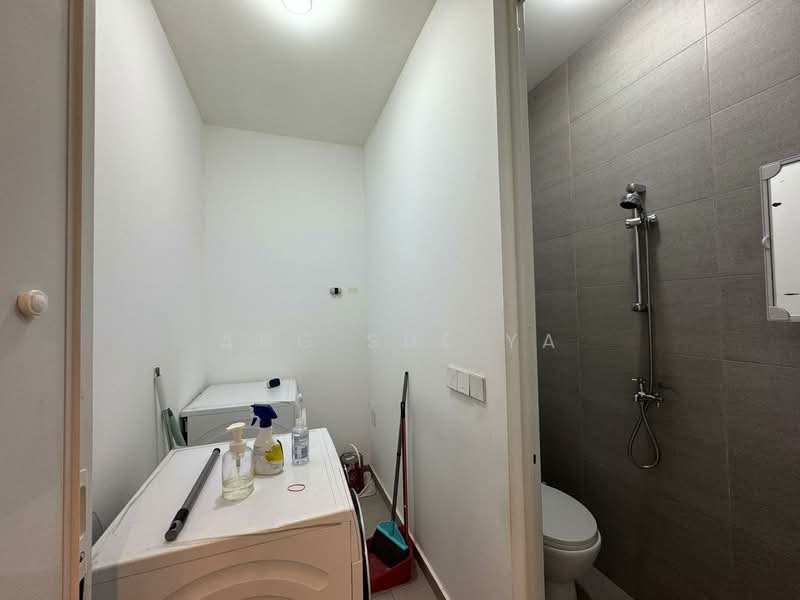 Parc Komo, 963A Upper Changi Road North, 4 Bedrooms, 1,302 sqft, Condominium For Rent, by Ang Sue Ya, 500105645 - Bathroom - PropertyGuru.com.sg