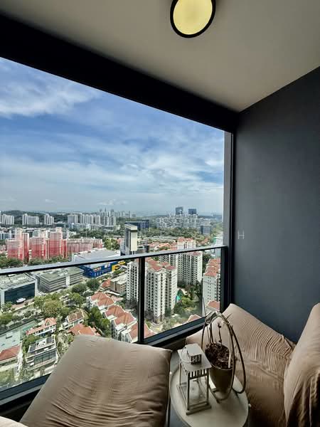 Stirling Residences, 21 Stirling Road, 1 Bedroom, 506 sqft, Condominium For Rent, by Elaine Goh, 500105646 - Balcony - PropertyGuru.com.sg