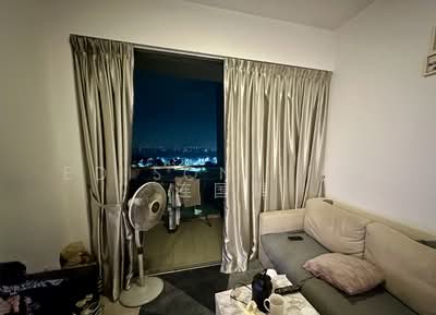 For Rent - Skies Miltonia