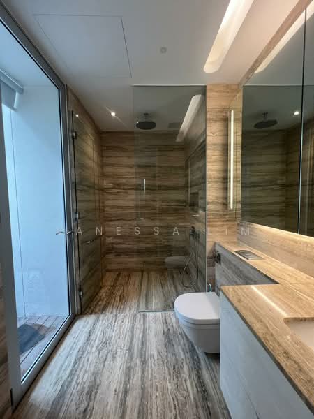 Lloyd SixtyFive, 65 Lloyd Road, 3 Bedrooms, 3,638 sqft, Condominium For Rent, by Vanessa Lim, 500105670 - Bathroom - PropertyGuru.com.sg