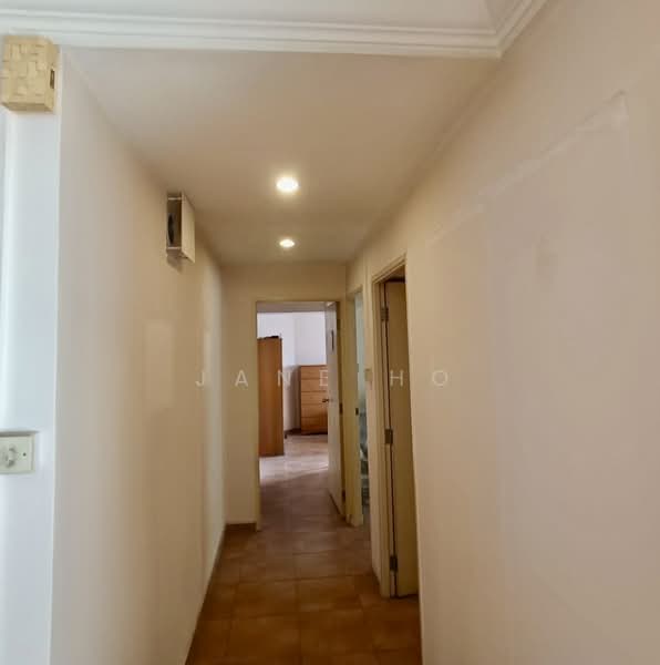 546 Woodlands Drive 16, 546 Woodlands Drive 16, 3 Bedrooms, 1,000 sqft, HDB Flat For Sale, by Jane Ho, 500105673 - Corridor - PropertyGuru.com.sg