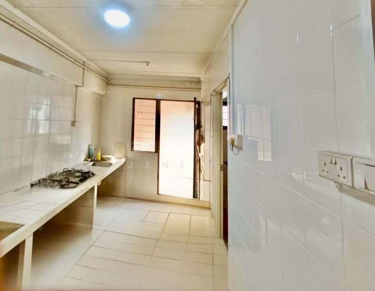 546 Woodlands Drive 16, 546 Woodlands Drive 16, 3 Bedrooms, 1,000 sqft, HDB Flat For Sale, by Jane Ho, 500105673 - Kitchen - PropertyGuru.com.sg