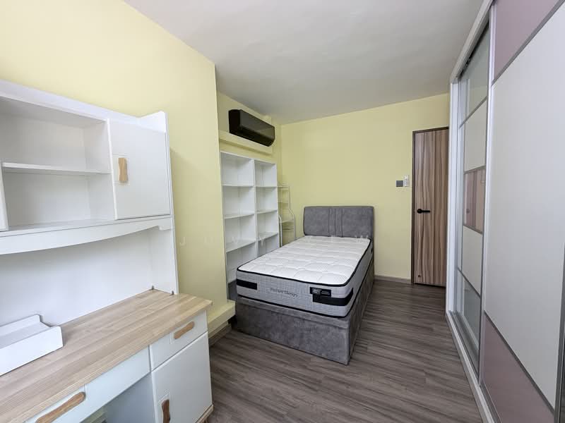 316B Anchorvale Link, 316B Anchorvale Link, 3 Bedrooms, 1,184 sqft, HDB Flat For Sale, by Juvy Yew, 500105694 - Bedroom - PropertyGuru.com.sg