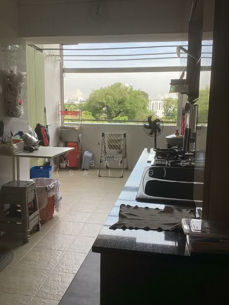 222 Hougang Street 21, 222 Hougang Street 21, 4 Bedrooms, 1,593 sqft, HDB Flat For Sale, by Tan Sai Ling (SAILING), 500105700 - Kitchen - PropertyGuru.com.sg