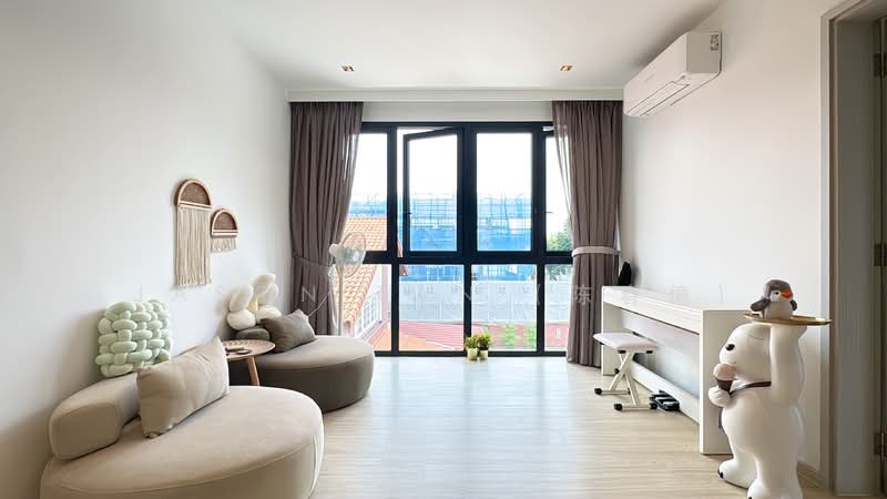 Rosyth Terrace, Rosyth Terrace, 7 Bedrooms, 4,200 sqft, Terraced House For Sale, by Jason Tan (陈春億), 500105710 - Living Room - PropertyGuru.com.sg