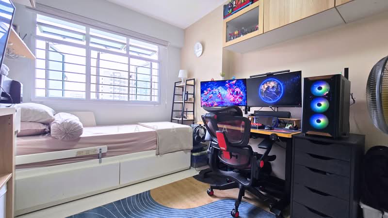 443C Fajar Road, 443C Fajar Road, 3 Bedrooms, 1,216 sqft, HDB Flat For Sale, by Farah Ali, 500105731 - Bedroom - PropertyGuru.com.sg