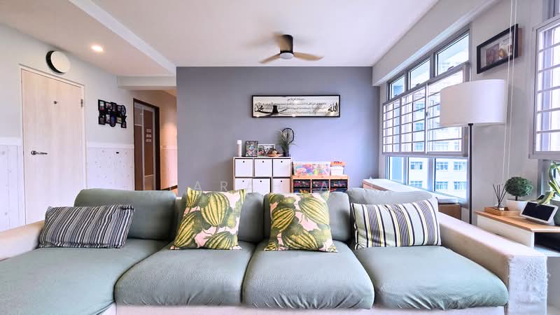 443C Fajar Road, 443C Fajar Road, 3 Bedrooms, 1,216 sqft, HDB Flat For Sale, by Farah Ali, 500105731 - Living Room - PropertyGuru.com.sg