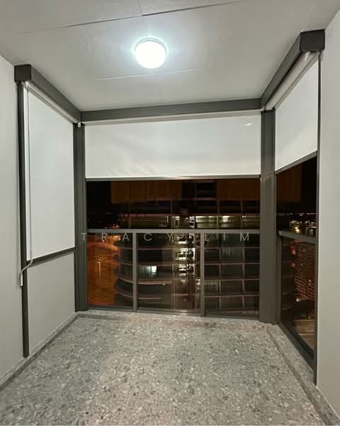 One Bernam, 1 Bernam Street, 2 Bedrooms, 807 sqft, Condominium For Rent, by Tracy Lim, 500105744 - Balcony - PropertyGuru.com.sg