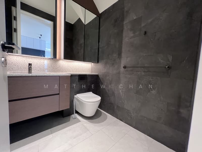 Maple Leaf Elite 1, 120 Rangoon Rd, 2 Bedrooms, 933 sqft, Apartment For Rent, by Matthew Chan, 500105747 - Bathroom - PropertyGuru.com.sg