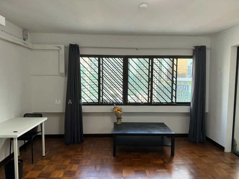 Fook Hai Building, 150 South Bridge Road, 1 Bedroom, 200 sqft, Apartment For Rent, by Mar Inn Chee, 500105749 - Master bedroom - PropertyGuru.com.sg