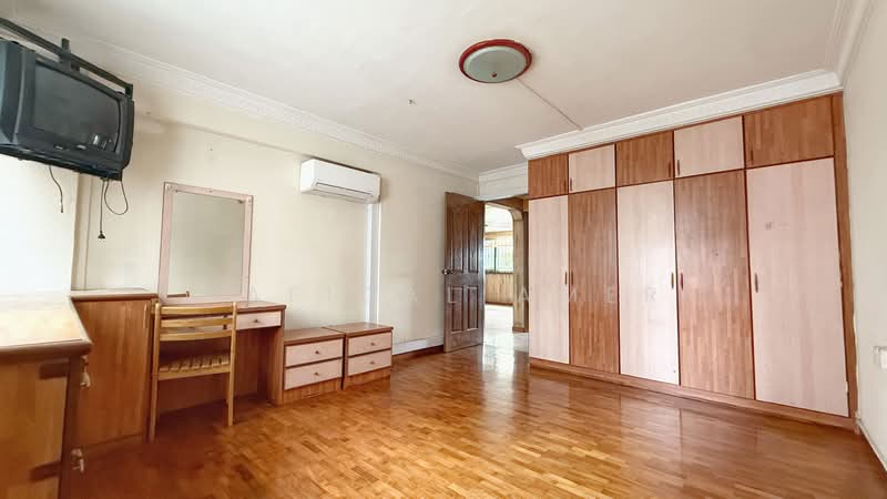 794 Yishun Ring Road, 794 Yishun Ring Road, 3 Bedrooms, 1,302 sqft, HDB Flat For Sale, by Hafiqal Amer, 500105754 - Master bedroom - PropertyGuru.com.sg