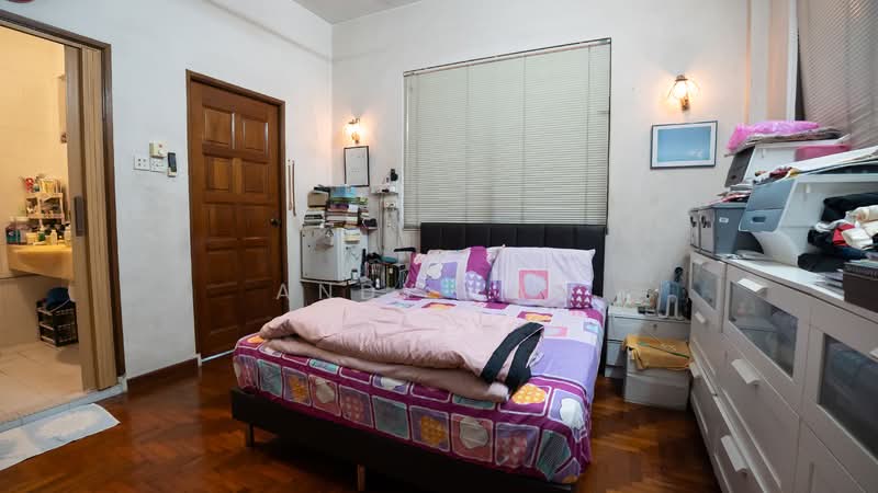 Jalan Pernama, , 4 Bedrooms, 2,800 sqft, Semi-Detached House For Sale, by Andy Law, 500105758 - Bedroom - PropertyGuru.com.sg