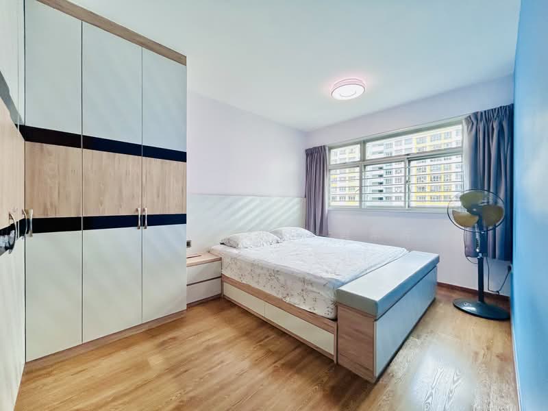 338A Anchorvale Crescent, 338A Anchorvale Crescent, 3 Bedrooms, 1,216 sqft, HDB Flat For Sale, by Alice Ng 黄素芳, 500105767 - Master bedroom - PropertyGuru.com.sg