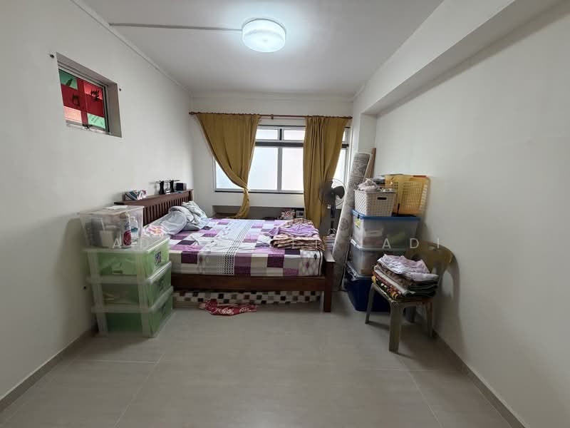 850 Jurong West Street 81, 850 Jurong West Street 81, 4 Bedrooms, 1,377 sqft, HDB Flat For Sale, by Adi Mesti Jadi, 500105771 - Bedroom - PropertyGuru.com.sg