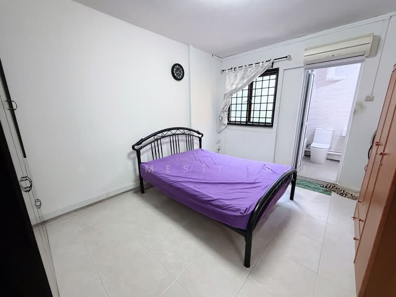 829 Yishun Street 81, 829 Yishun Street 81, 3 Bedrooms, 1,108 sqft, HDB Flat For Sale, by Adi Mesti Jadi, 500105773 - Bedroom - PropertyGuru.com.sg