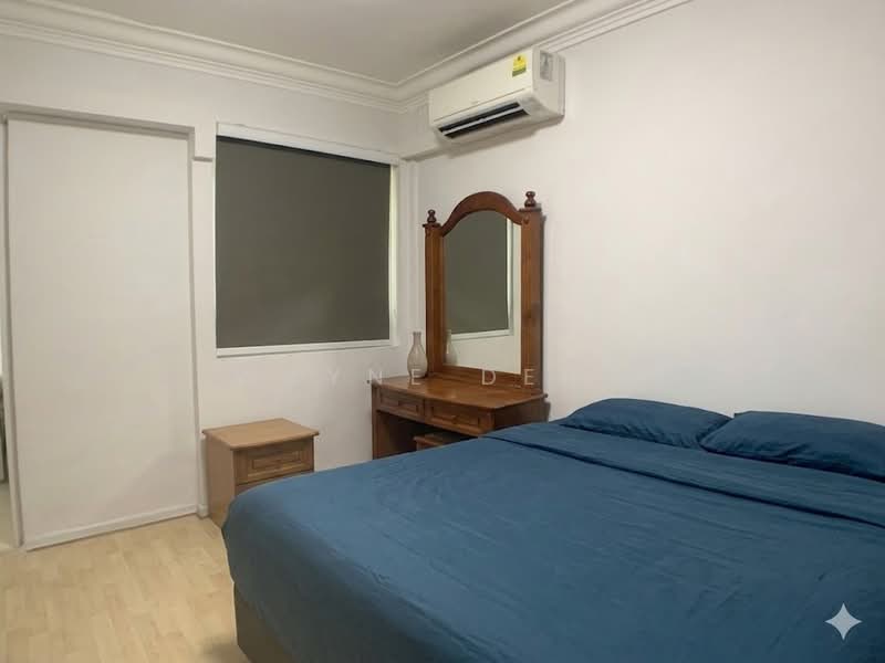 418 Bedok North Avenue 2, 418 Bedok North Avenue 2, 2 Bedrooms, 721 sqft, HDB Flat For Sale, by Wayne Deng, 500105774 -  Master Bedroom - PropertyGuru.com.sg