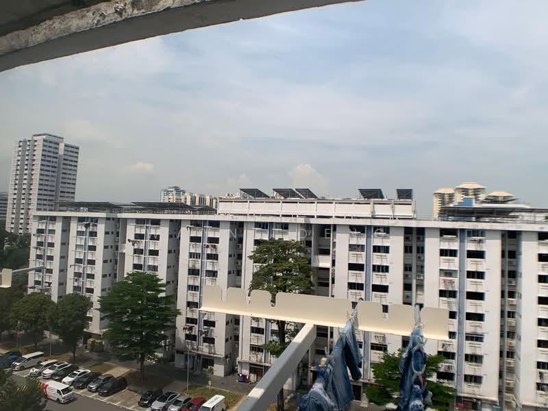 418 Bedok North Avenue 2, 418 Bedok North Avenue 2, 2 Bedrooms, 721 sqft, HDB Flat For Sale, by Wayne Deng, 500105774 - Exterior - PropertyGuru.com.sg