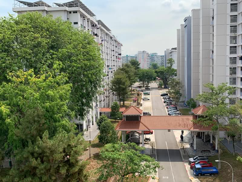 418 Bedok North Avenue 2, 418 Bedok North Avenue 2, 2 Bedrooms, 721 sqft, HDB Flat For Sale, by Wayne Deng, 500105774 - Exterior - PropertyGuru.com.sg