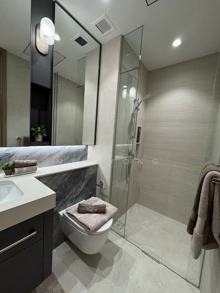 Vela Bay, Bayshore Road, 3 Bedrooms, 883 sqft, Condominium For Sale, by Max Yong, 500105775 - Bathroom - PropertyGuru.com.sg