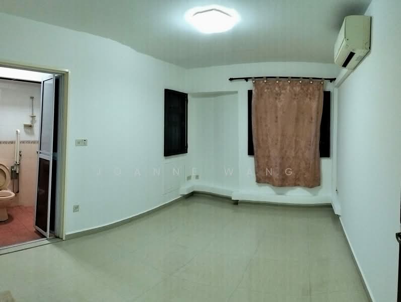 207A Compassvale Lane, 207A Compassvale Lane, 3 Bedrooms, 990 sqft, HDB Flat For Sale, by Joanne Wang, 500105777 - Bathroom - PropertyGuru.com.sg