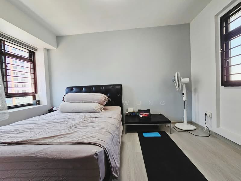 439A Sengkang West Avenue, 439A Sengkang West Avenue, 3 Bedrooms, 1,011 sqft, HDB Flat For Sale, by Andy Wong, 500105778 - Master Bedroom - PropertyGuru.com.sg