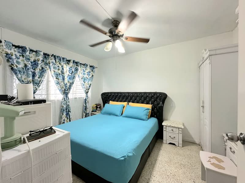 157 Woodlands Street 13, 157 Woodlands Street 13, 2 Bedrooms, 785 sqft, HDB Flat For Sale, by Hassan Bin Jaafar, 500105787 - Bedroom - PropertyGuru.com.sg