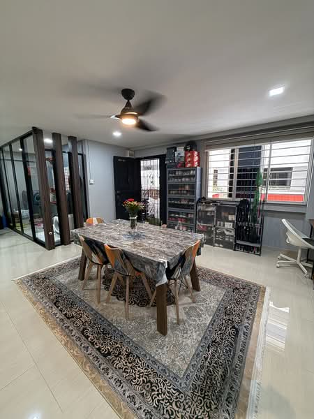 504 Woodlands Drive 14, 504 Woodlands Drive 14, 3 Bedrooms, 1,336 sqft, HDB Flat For Sale, by Sofian Roslan, 500105801 - Dining Room - PropertyGuru.com.sg