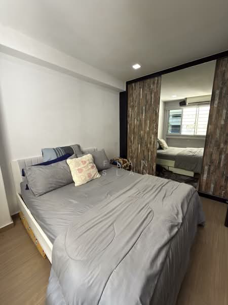 504 Woodlands Drive 14, 504 Woodlands Drive 14, 3 Bedrooms, 1,336 sqft, HDB Flat For Sale, by Sofian Roslan, 500105801 - Bedroom - PropertyGuru.com.sg