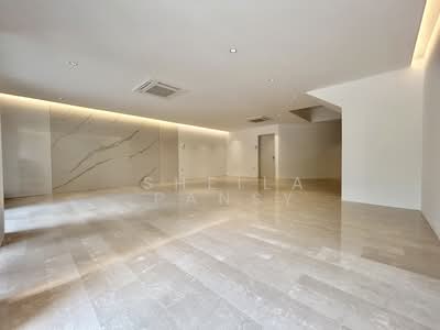 For Rent - The Balmoral