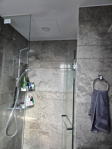 Stars of Kovan, 984 Upper Serangoon Road, 2 Bedrooms, 732 sqft, Condominium For Sale, by Danis ET Lim 林永添, 500105810 - Bathroom - PropertyGuru.com.sg