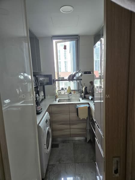 Stars of Kovan, 984 Upper Serangoon Road, 2 Bedrooms, 732 sqft, Condominium For Sale, by Danis ET Lim 林永添, 500105810 - Kitchen - PropertyGuru.com.sg