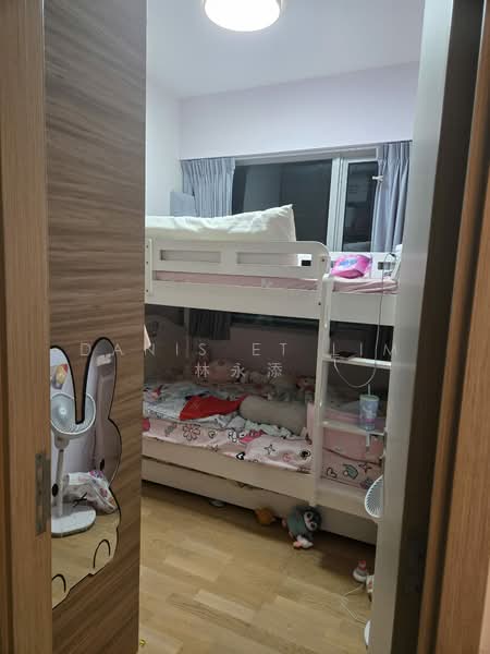 Stars of Kovan, 984 Upper Serangoon Road, 2 Bedrooms, 732 sqft, Condominium For Sale, by Danis ET Lim 林永添, 500105810 - Bedroom - PropertyGuru.com.sg