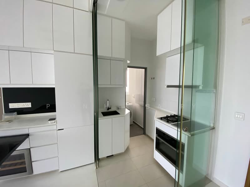 Spottiswoode Suites, 16 Spottiswoode Park Road, 3 Bedrooms, 786 sqft, Condominium For Sale, by Poon H K Barry, 500105815 - Kitchen - PropertyGuru.com.sg