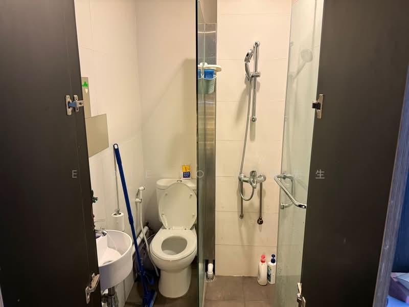 The Modules (SOHO), , 2 Bedrooms, 840 sqft, Apartment For Rent, by Eddie Tork 戴先生, 500105826 - Bathroom - PropertyGuru.com.sg