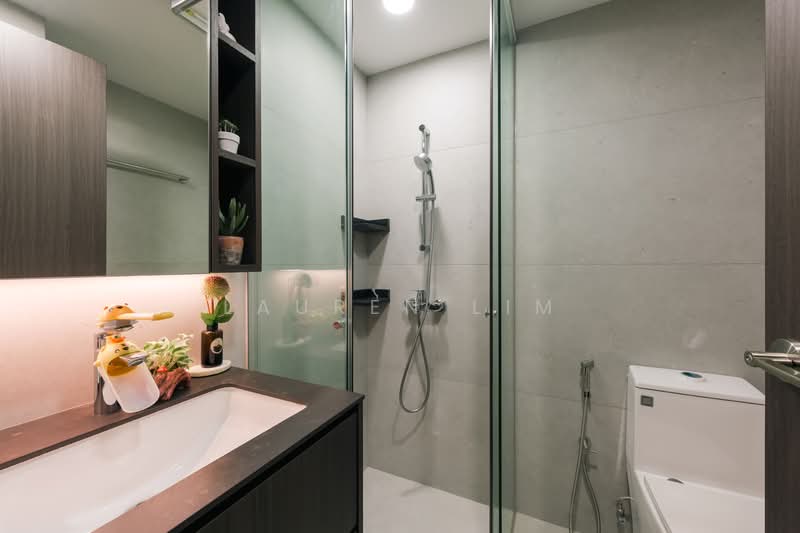 Dunman Place, 515 Dunman Road, 3 Bedrooms, 1,292 sqft, Condominium For Sale, by Lauren Lim, 500105833 - Bathroom - PropertyGuru.com.sg