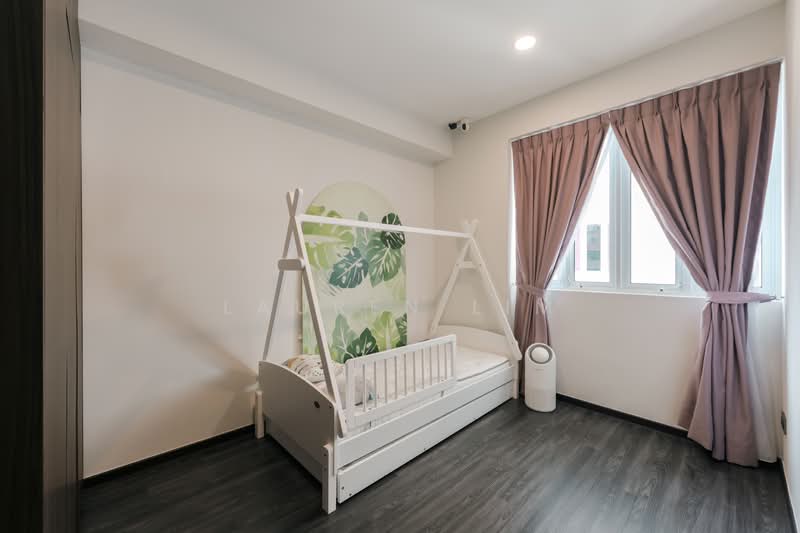 Dunman Place, 515 Dunman Road, 3 Bedrooms, 1,292 sqft, Condominium For Sale, by Lauren Lim, 500105833 - Bedroom - PropertyGuru.com.sg